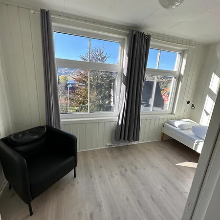 - Sentrums Apartament *