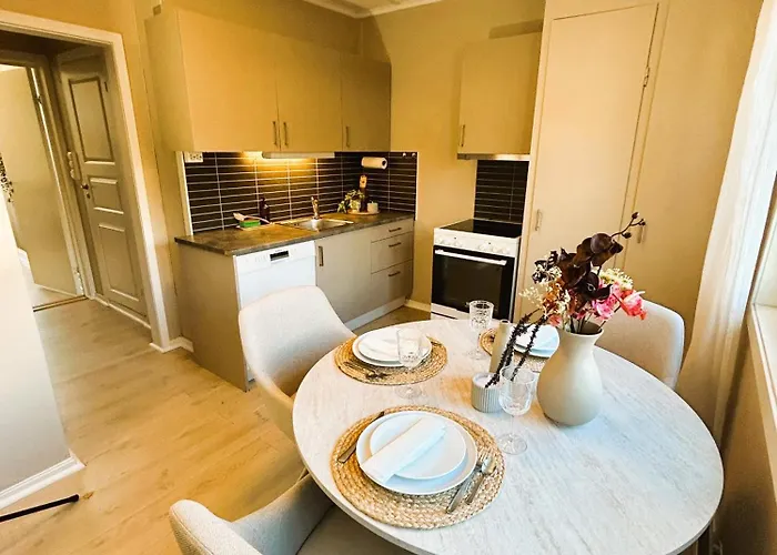 - Sentrums * 릴레함메르